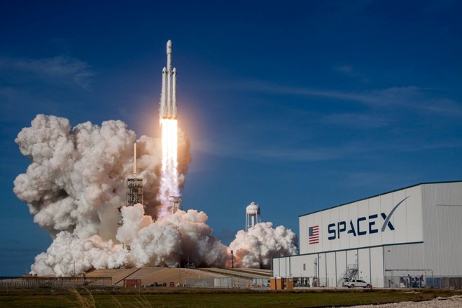 Ракета Falcon 9 стартувала з космодрому у Флориді з п'ятої спроби